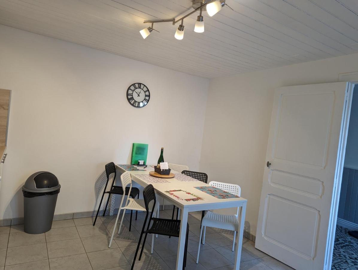 Kerdamez, Maison De Ville Proche Centre, Parking Dinan Eksteriør billede
